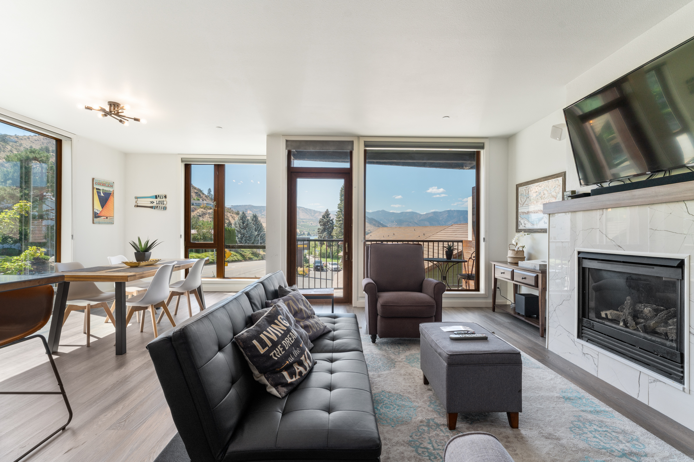 2220 W Woodin Ave Unit 201